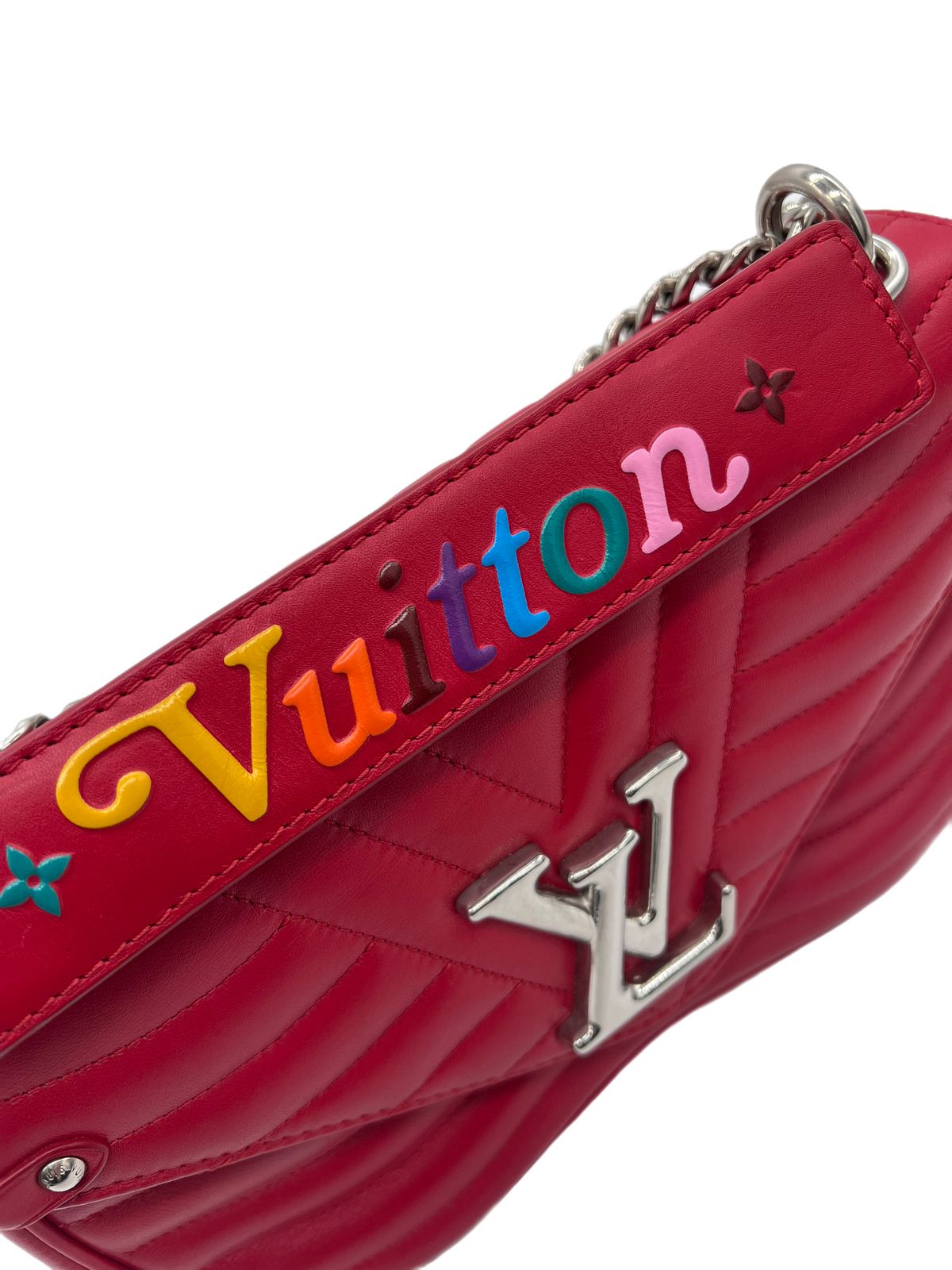 LV RED LEATHER NEW WAVE CHAIN PM