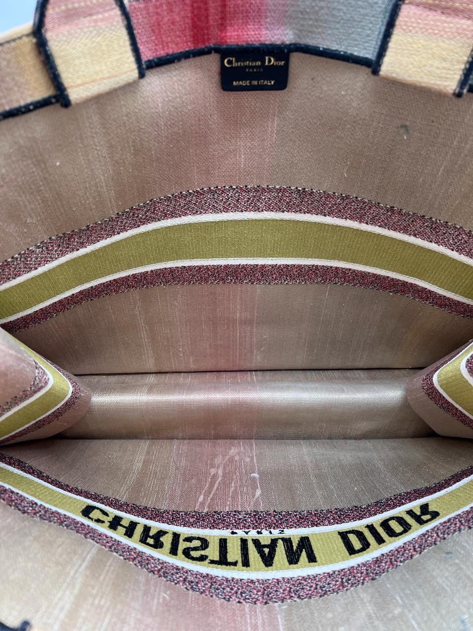CHRISTIAN DIOR BOOK TOTE GRANDE