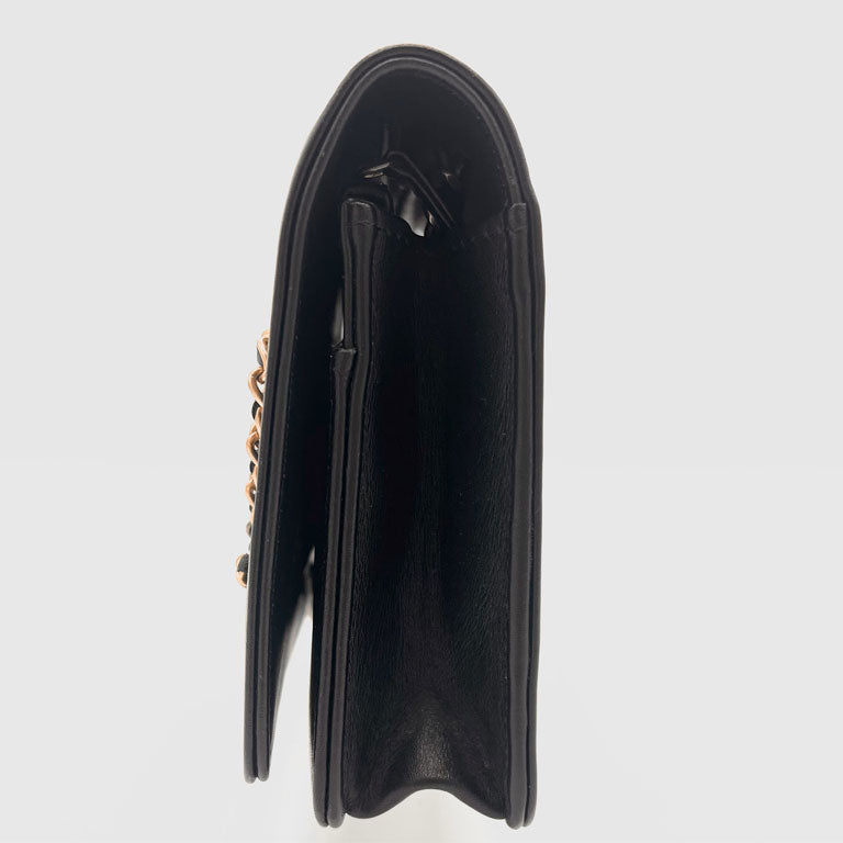 CHANEL-WOC-NEGRA-03